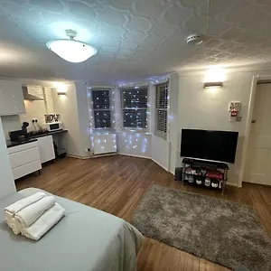 studio-room-at-brightons-heart.brighton-hotels-england.com/