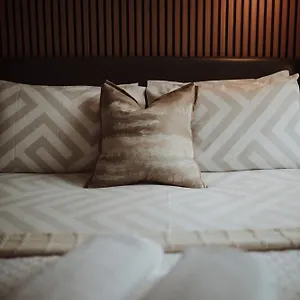 16 Pilrig Bed and breakfast