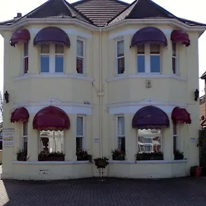 hunters-lodge-guest-house.bournemouth-hotels.org/